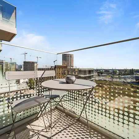 Ac Metropolis With Balcony - Old Town & Nivy