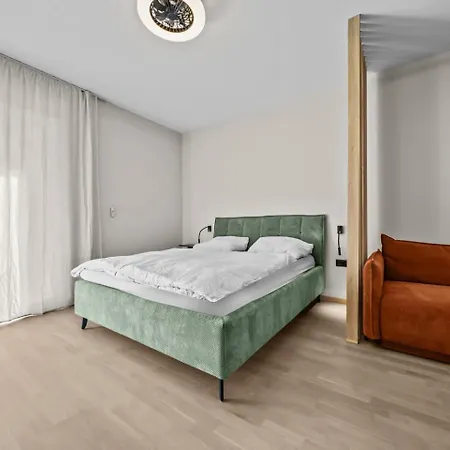 Ac Metropolis With Balcony - Old Town & Nivy Apartmán *