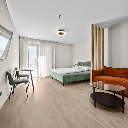 Ac Metropolis With Balcony - Old Town & Nivy Apartmán *